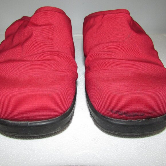 Predictions Red Slides Mules - 6.5 - Picture 2 of 8